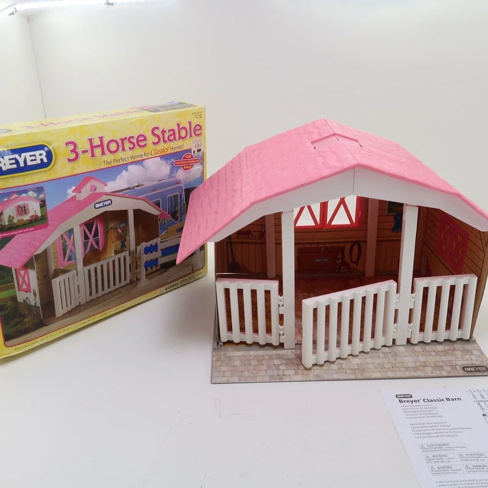 Breyer 3 Horse Stable 688 not complete Playset Toy Pink Roof Store away